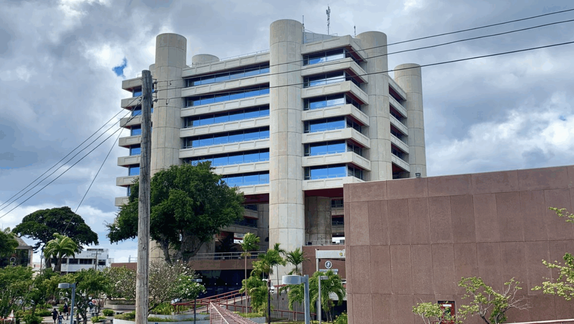 Central Bank acts to ensure salary payments, safeguard next payrolls