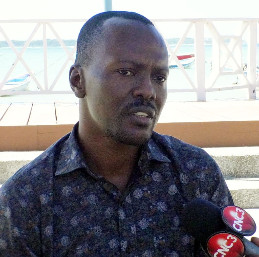 Dennis, through lawyer, rejects Hackett's defamation claim