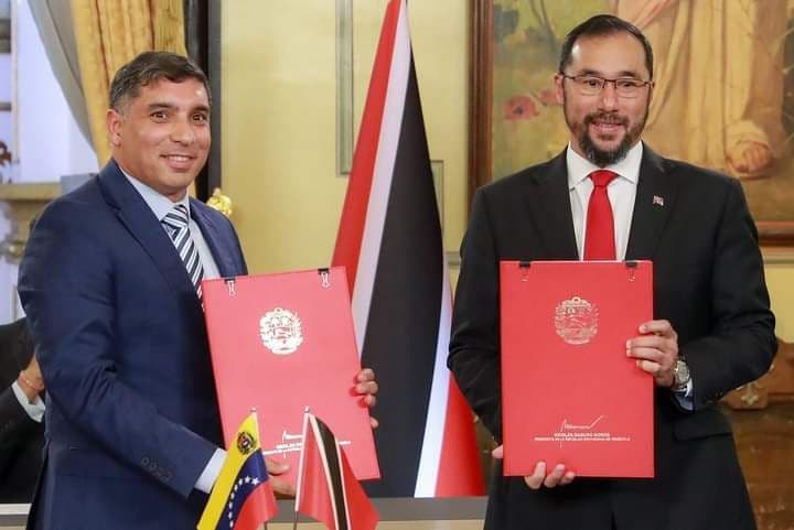 Social media responds to loss of Dragon gas licence