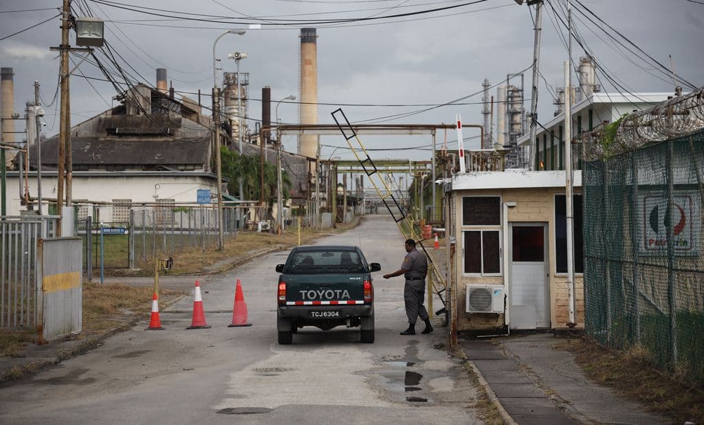 Ex-OWTU rep wants more done to curb thefts at mothballed refinery