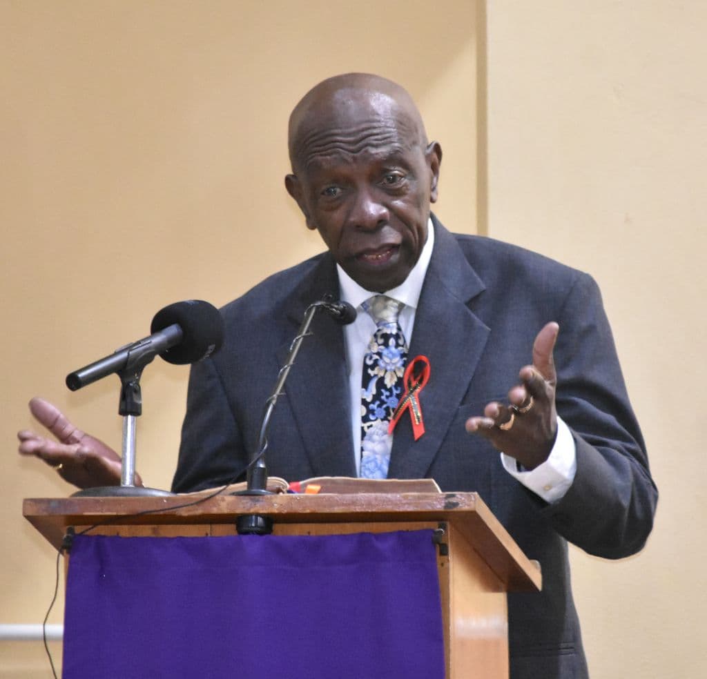 Warner rejects call for higher maxi taxi speed limit