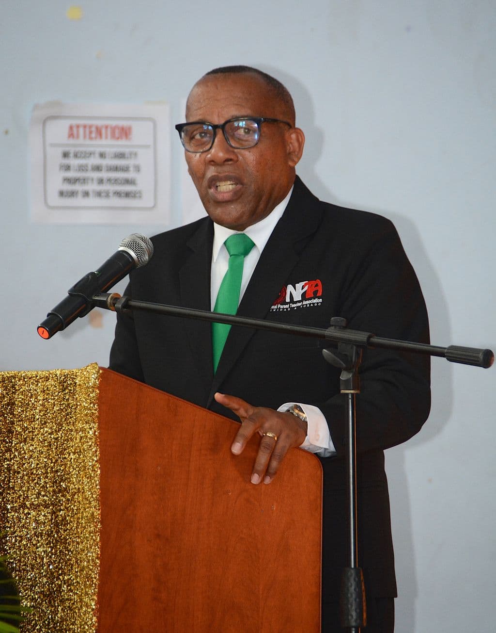 Ministry to rent 300-plus chairs for school, claims NPTA