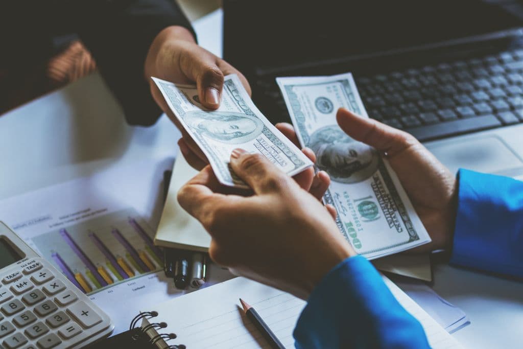 PM hints at forex relief for citizens, urges banks to lower fees