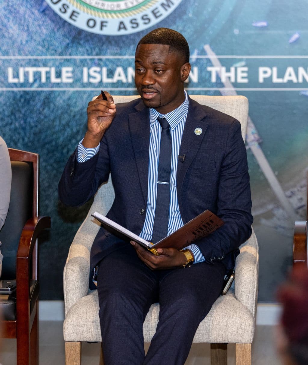 Farley to join Kamla at Caricom heads meeting in St Kitts