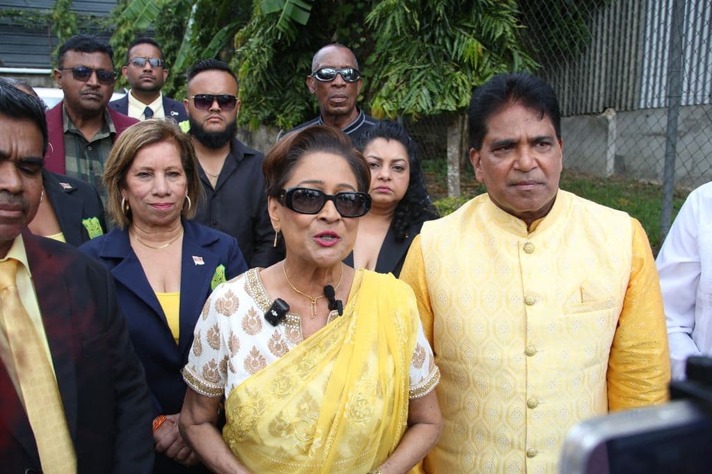 Opposition Leader backs Moonilal despite latest EMBD allegations