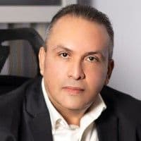 Plipdeco executive resigns