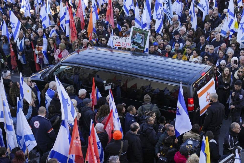 Hamas will turn over bodies of 4 Israeli hostages in exchange for release of hundreds of prisoners