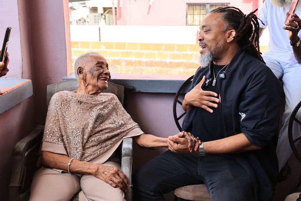Machel serenades granny, finds family connection