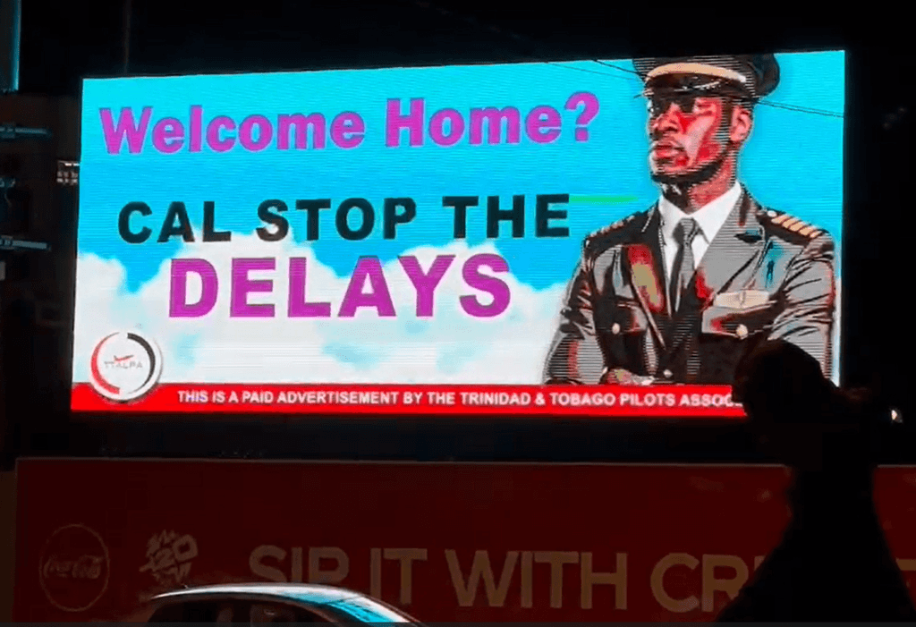 Pilots run new digital billboard ad calling on CAL to settle wage talks