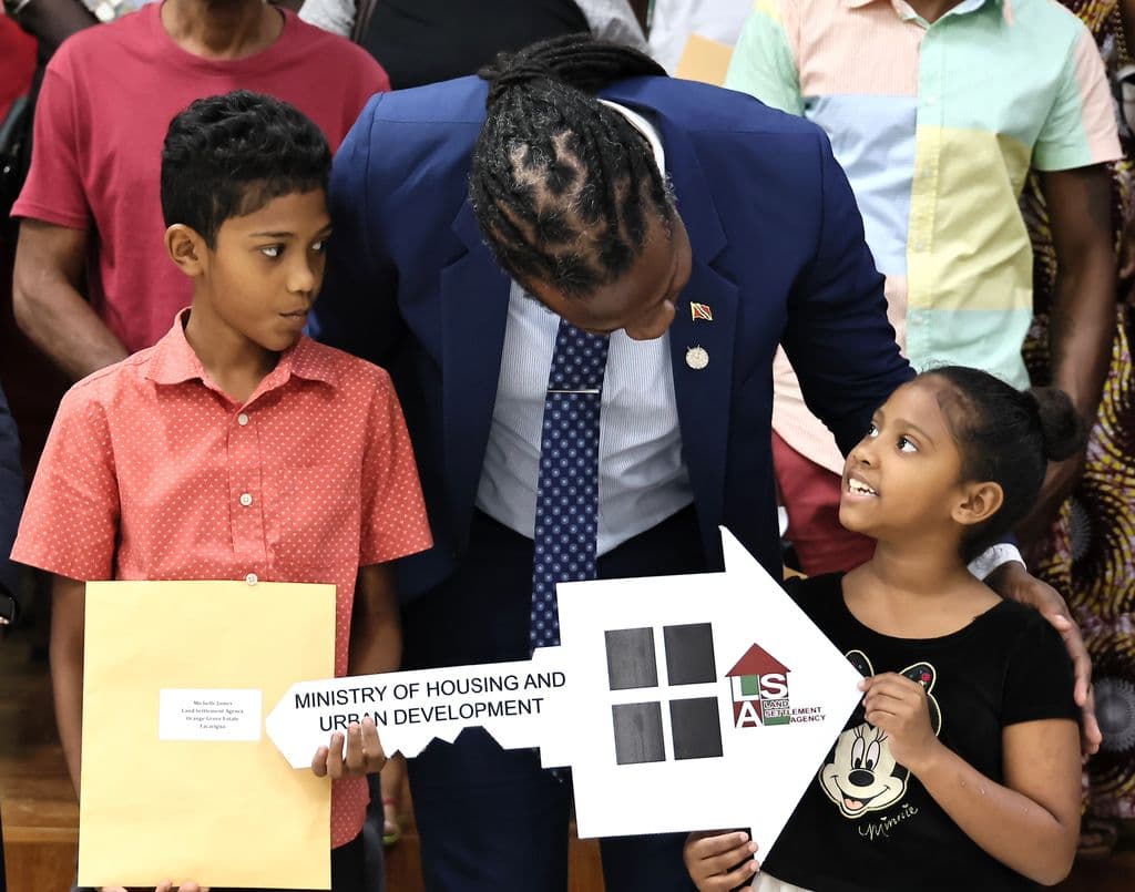 Leonce-Govt paying more to contractors to build starter homes