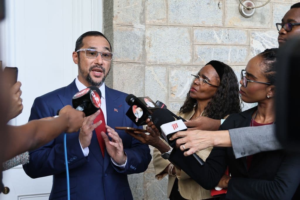 PM leads discussion to reverse UK visa imposition