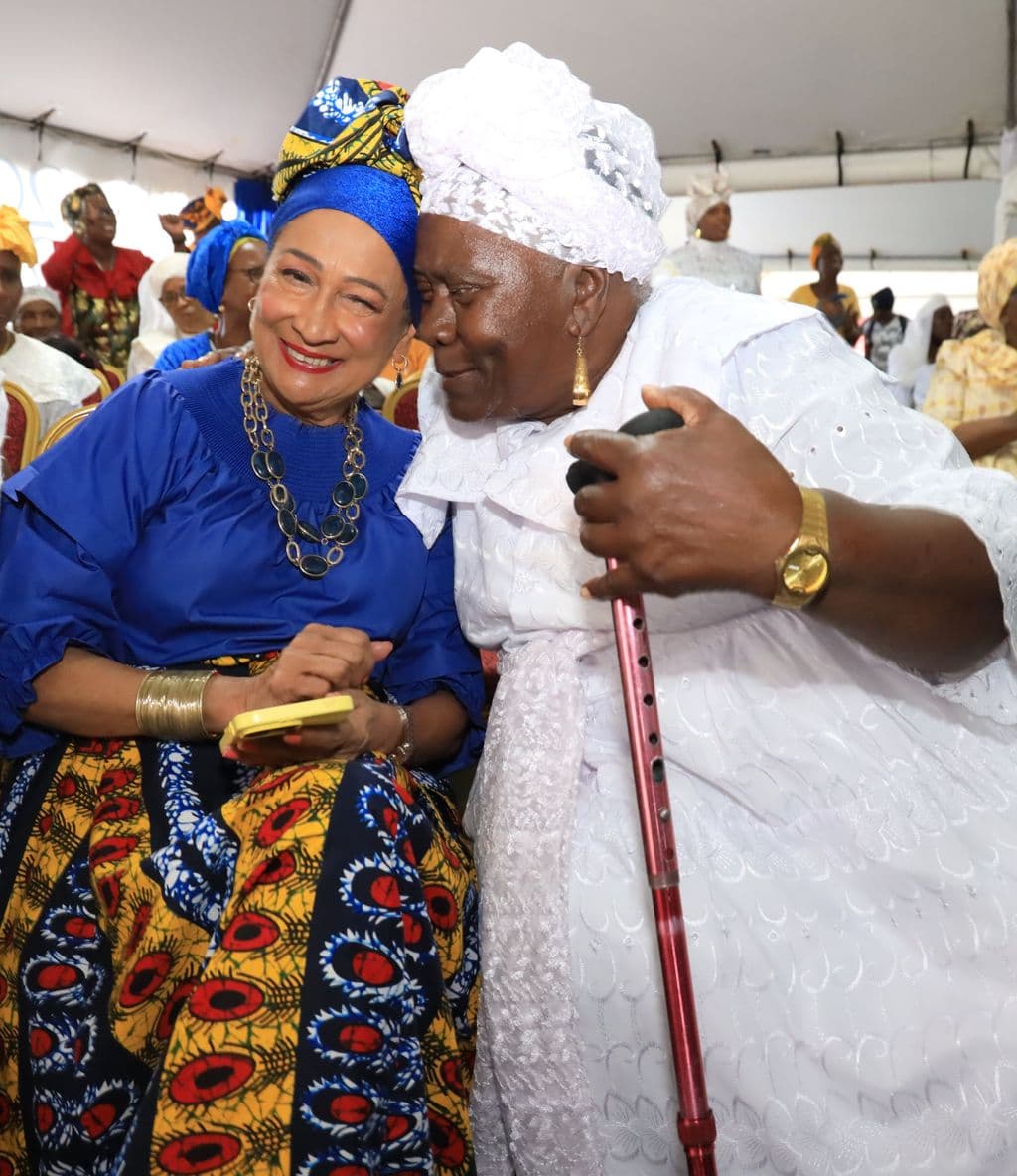 Kamla shrugs off claims of discontent as stalwarts dropped from election slate