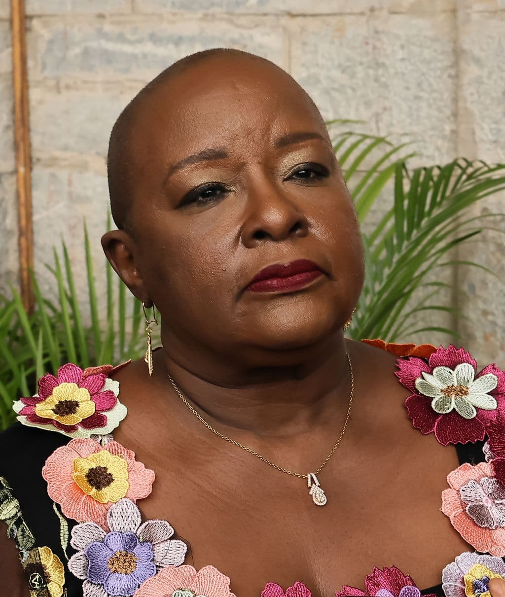 Robinson-Regis urges Caroni farmers to accept outstanding payments