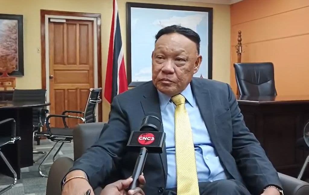 Lee, Roberts begin work at Housing Ministry
