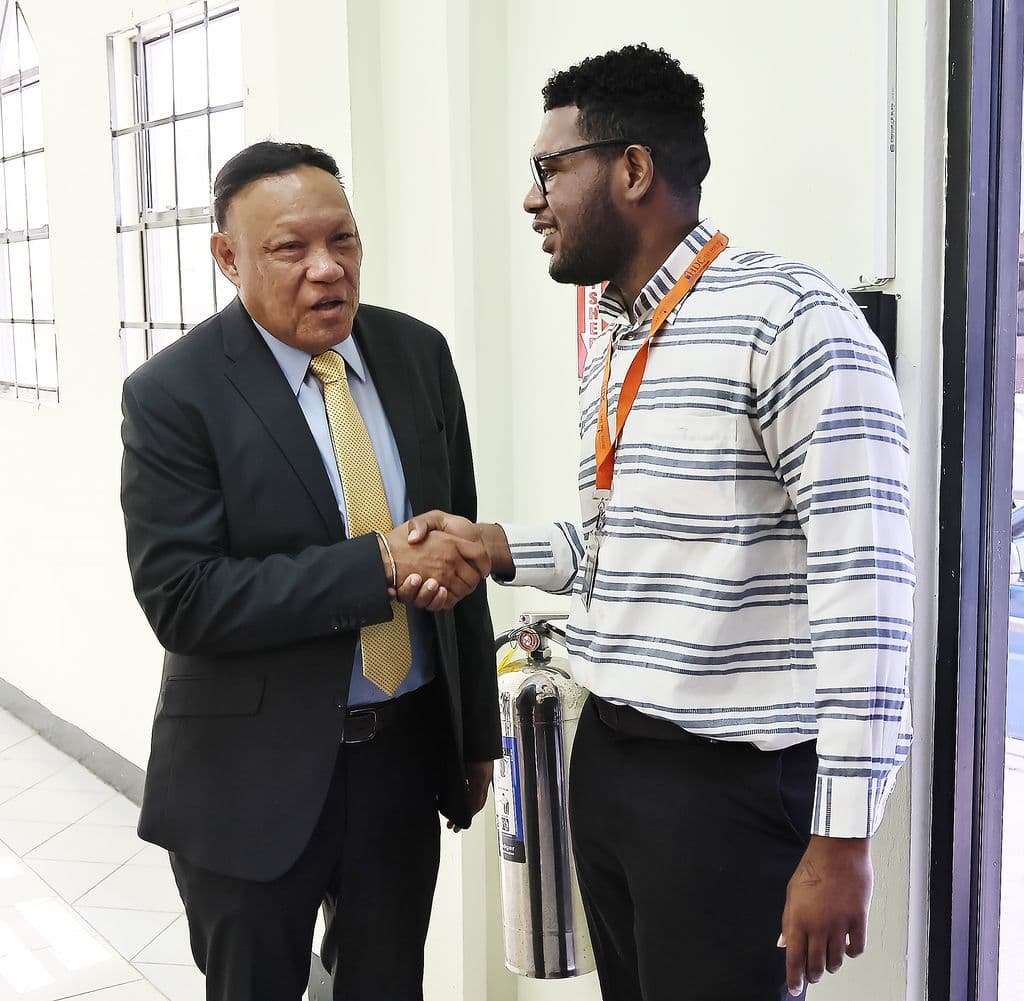 Lee ‘swamped’ with requests for housing on first day