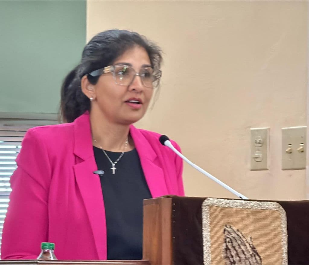 Give working moms real support, says Jayanti