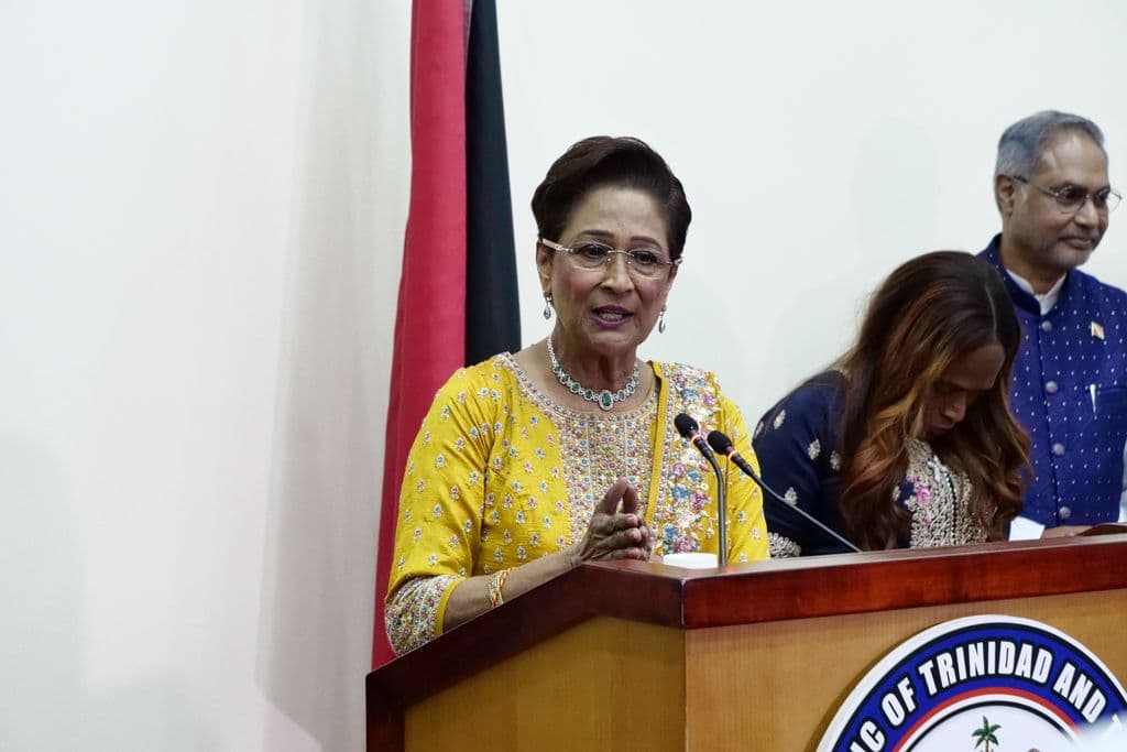 Govt monitoring developments with student visas