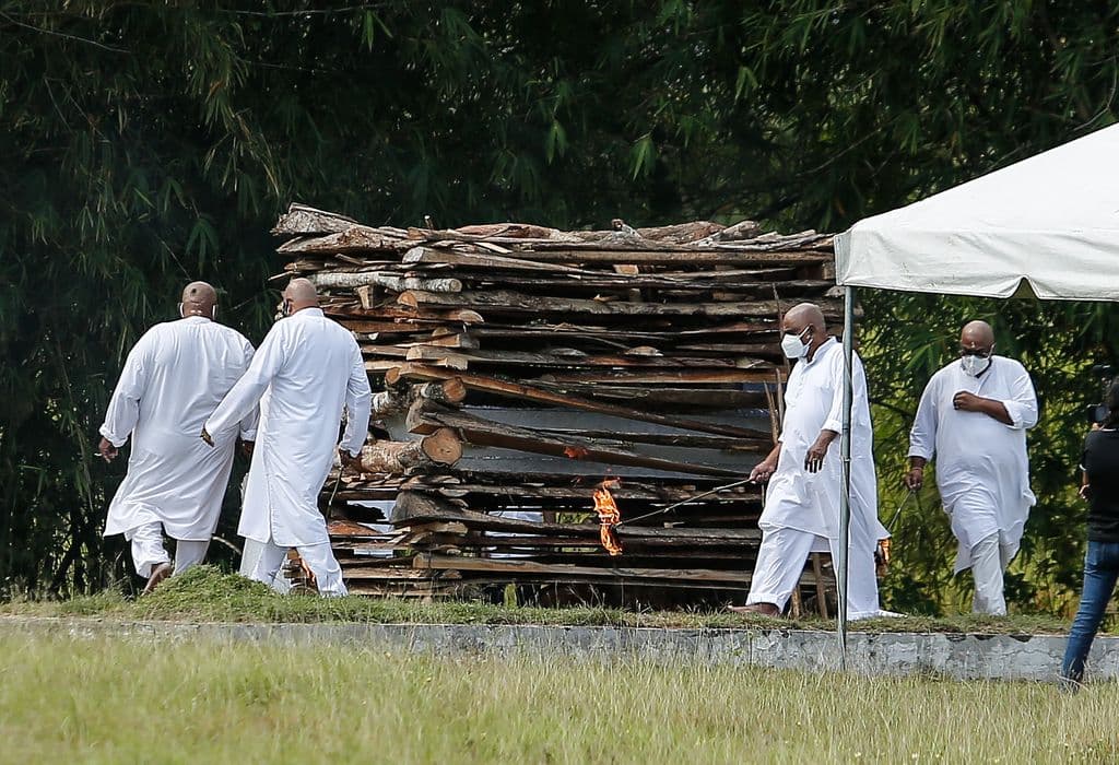 Religious leader, corporation tussle over cremation fees