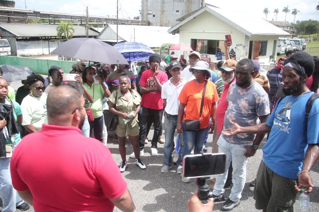 CEPEP workers protest outside company’s headquarters