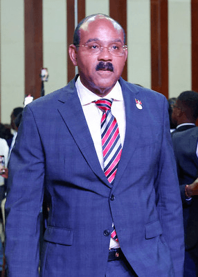 Antigua PM accuses Persad-Bissessar of ‘gaslighting’ on visa issue