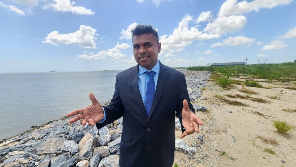 Too early to say if refinery bids will reopen