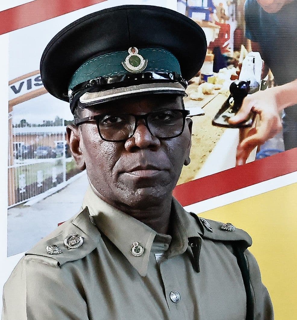 Prisons boss sent on leave amid complaint Hadeed getting VIP treatment in jail