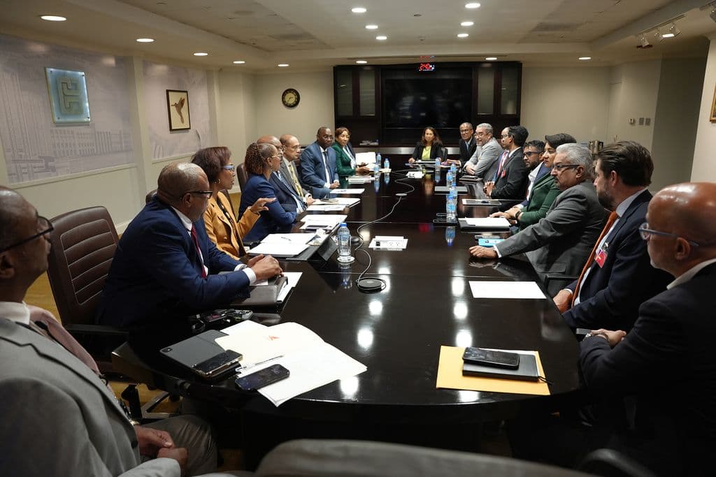 Central Bank meets with BATT