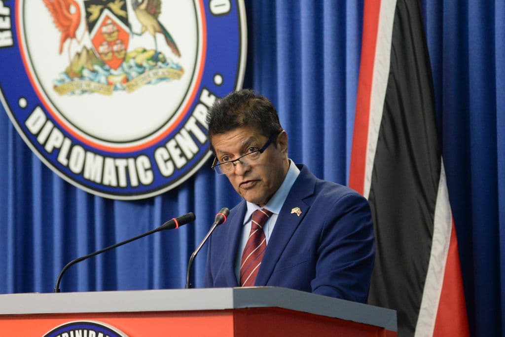 Report ordered into ambulance delay after mom gave birth in public