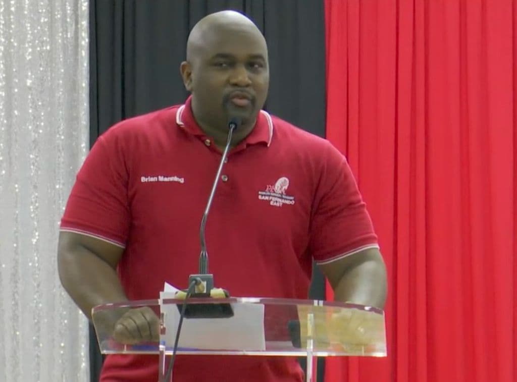 Manning accuses trade union leaders of betraying members