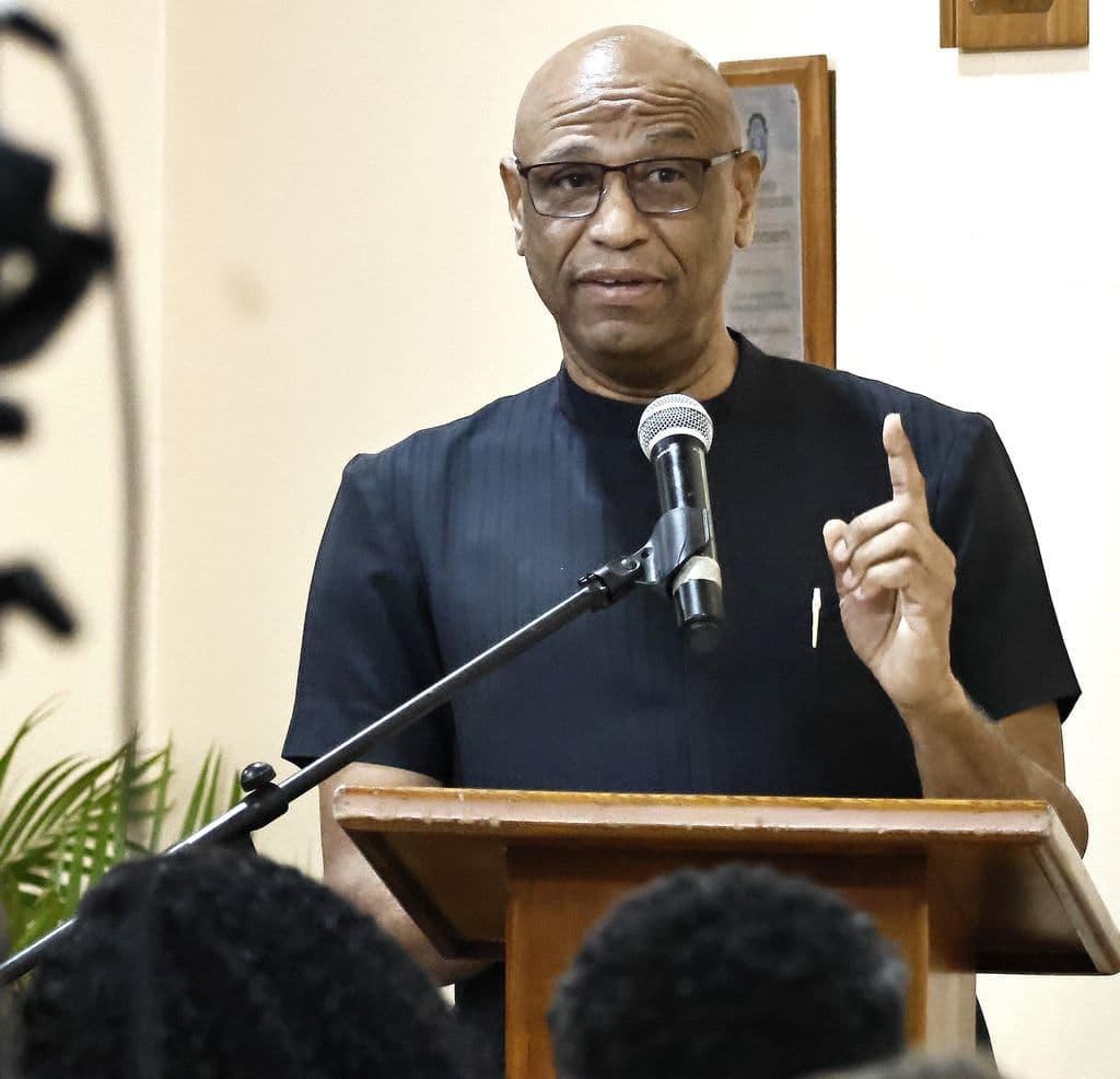 Roget files defamation suit against Dr Rowley