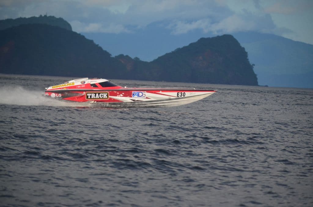 Heatwave first to Tobago to capture Great Race E Class