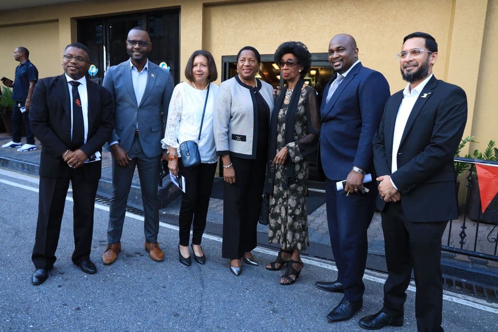 Beckles presses PM on alliance with US