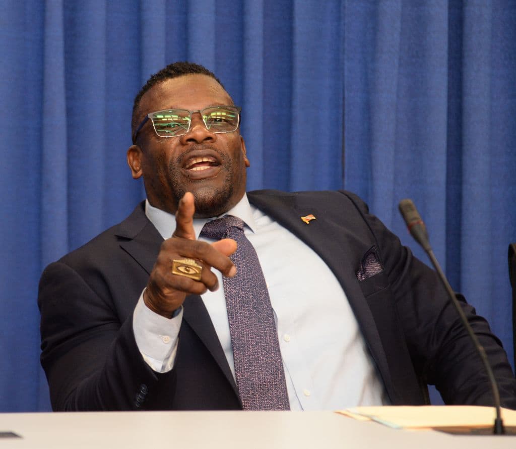 Minister wants social media checks for FUL applicants