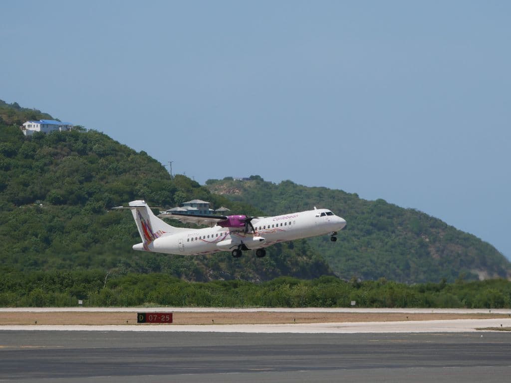 CAL suspends September flights to Caracas