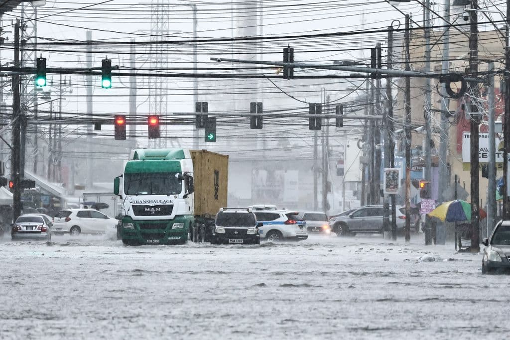 Heavy rain triggers flash flooding across north-western Trinidad