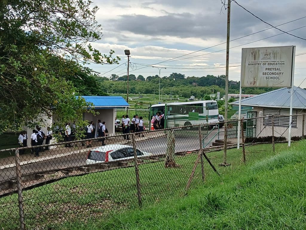 Preysal Secondary student suspended after locking cop in classroom