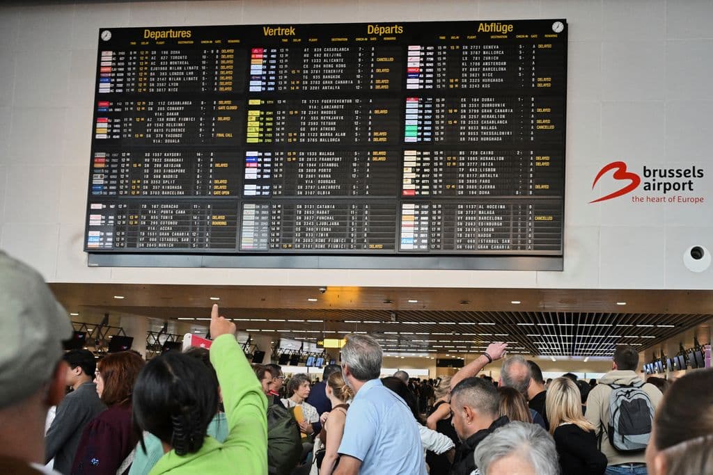 Cyberattack disrupts check-in systems at major European airports