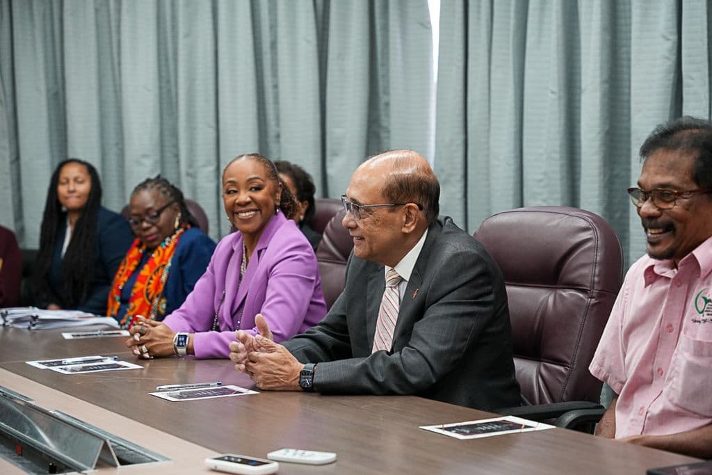 Central Bank, trade union settle on 6% salary hike