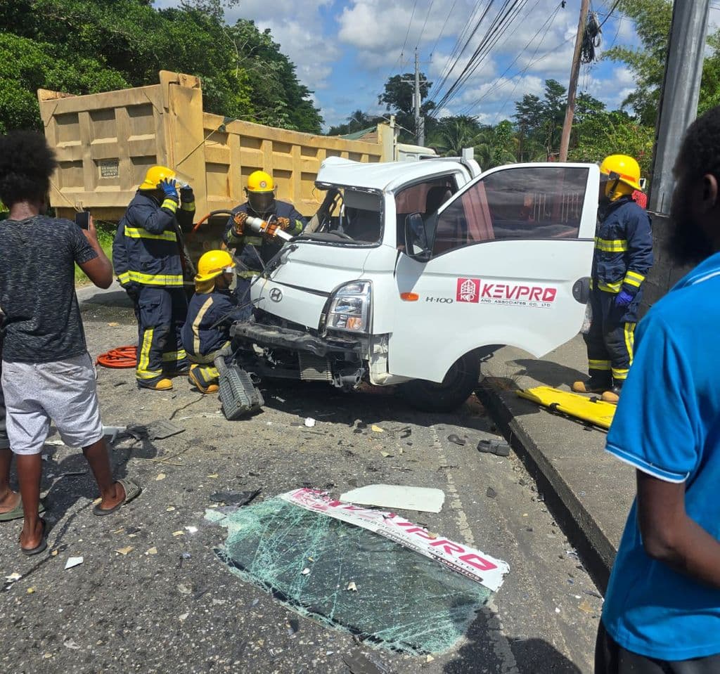 One man seriously injured in Grande truck-pickup collision