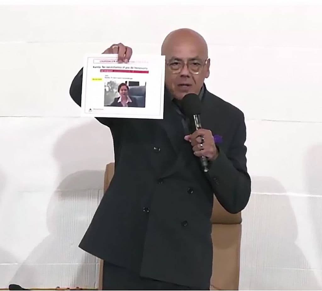 Venezuela declares Kamla: Persona non grata