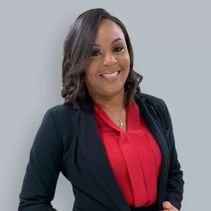 67 graduate as certified financial advisors