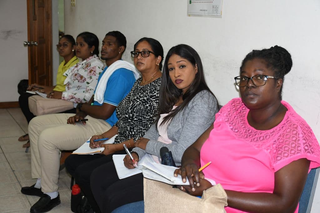 4‑H Council trains teachers to grow root crops