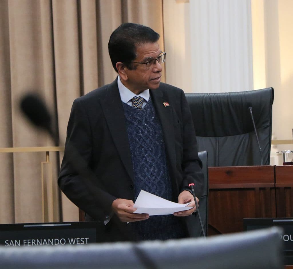 Ministry to begin laptop distribution