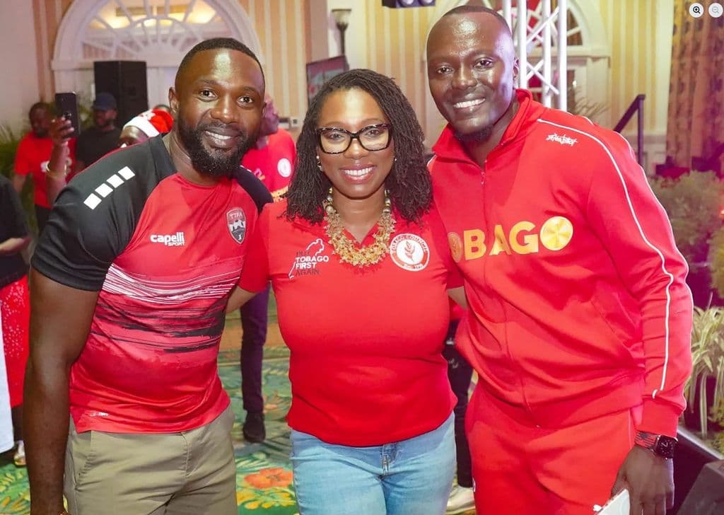 Morris blames PM, Farley for decline in Christmas tourism