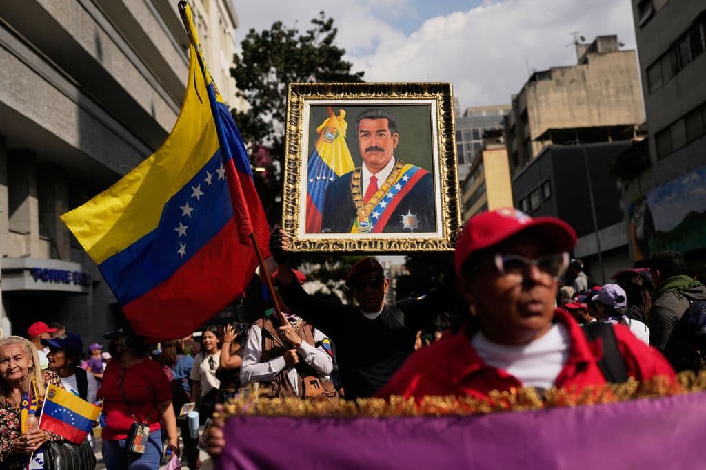 Venezuelans rally against US attempts to oust Maduro