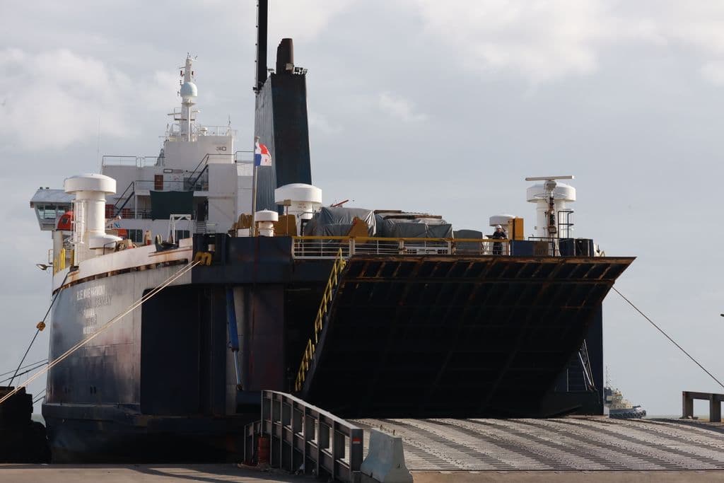 Blue Wave misses Friday sailing, leaving cargo in limbo