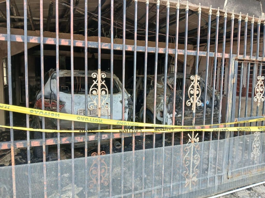 Edinburgh 500 family loses two vehicles in garage fire