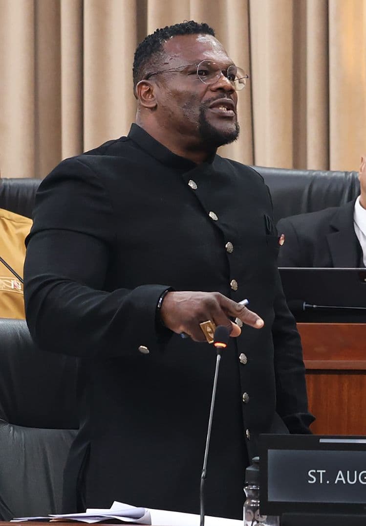 Alexander defends PDO against 16-year-old boy