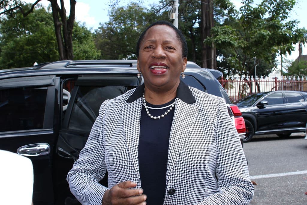 Rowley on Beckles’ leadership: ‘She’s trying her best’