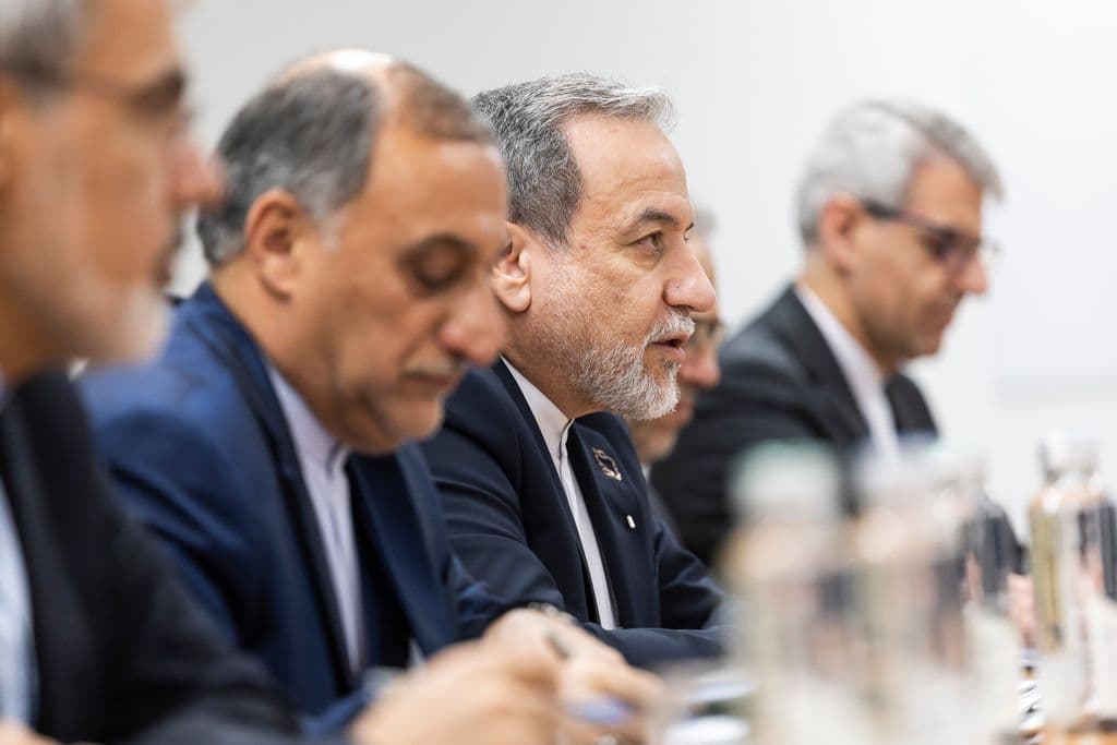 Trump dispatches Witkoff and Kushner to Pakistan for new talks with Iran’s foreign minister